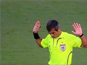 Bóng đá anh, ngoại hạng anh, lịch thi đấu euro 2012, Trọng tài bị bắt vì chôm đồ cầu thủ